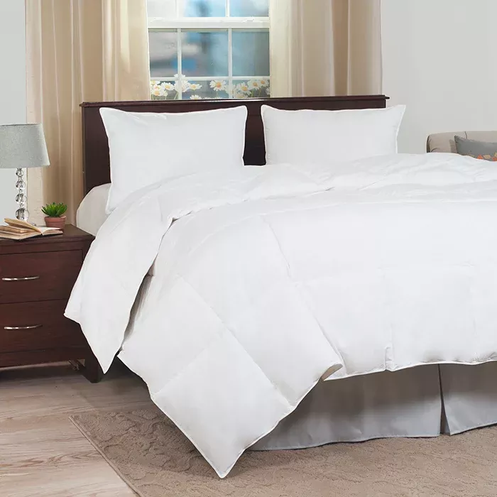 Bedford Homes 64A-11354 Ultra-Soft Down Alternative Bedding Comforter - Full & Queen Size