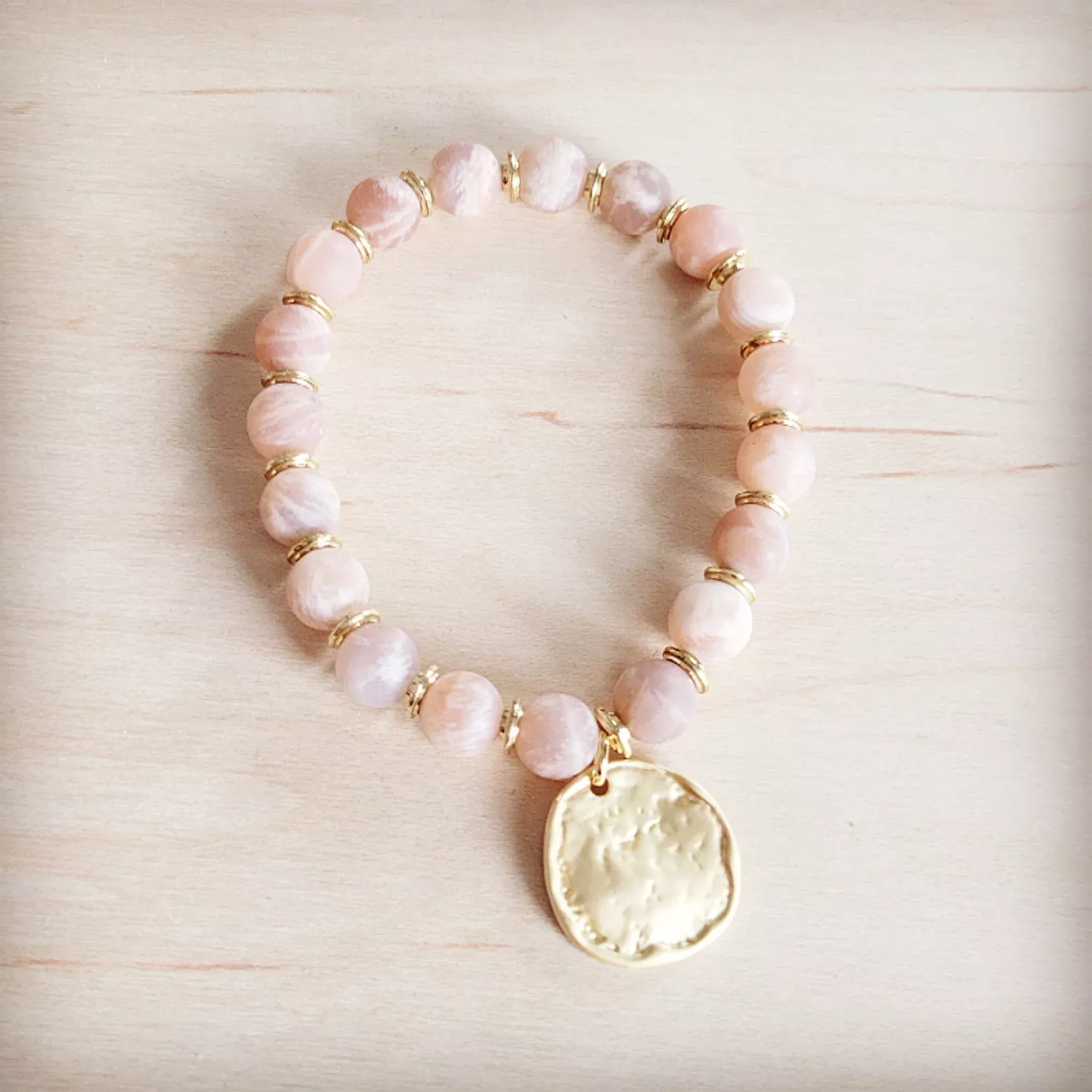 Frosted Sunstone Stretch Bracelet w / Matte Gold Charm 811q