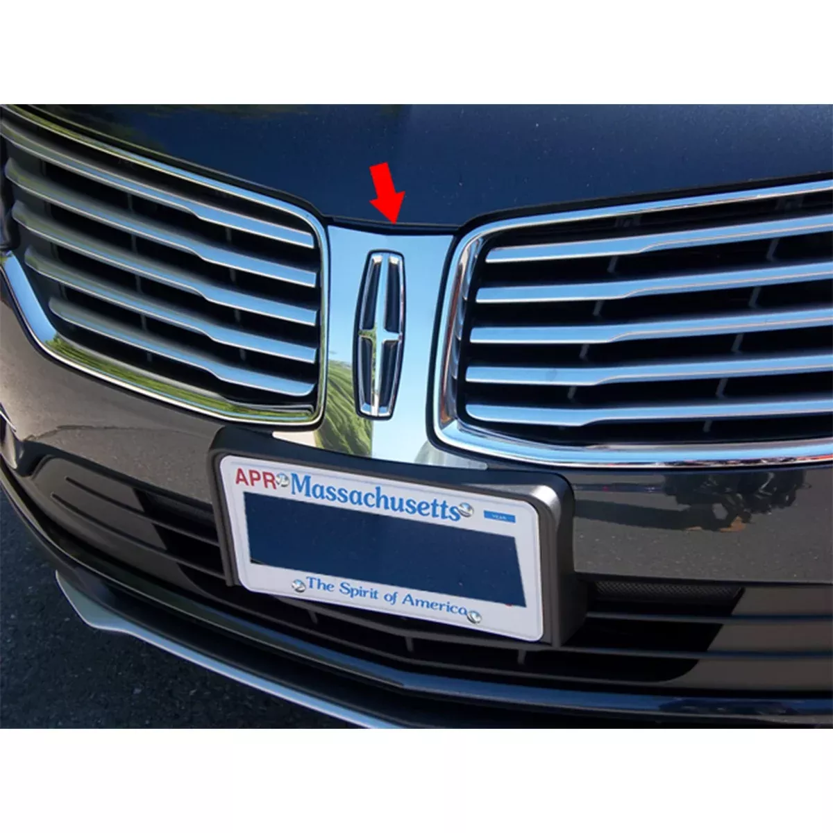 QAA is Compatible with 2015-2018 Lincoln MKC 1 Piece Stainless Front Grille Accent Trim, Logo Surround SG55640